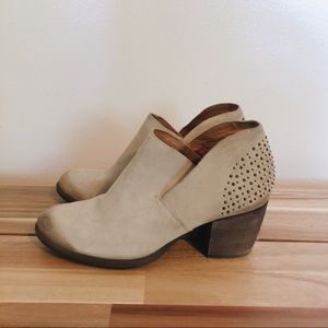 Naya taupe leather 2” heel ankle booties